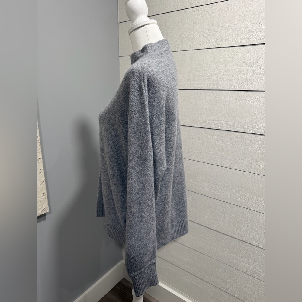 LOFT Heather Gray Turtleneck Sweater - Picture 4 of 6